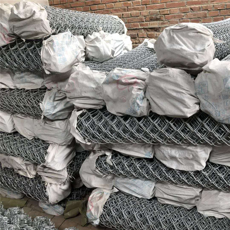 勾花網(wǎng)礦井支護(hù)的幫手圖片1